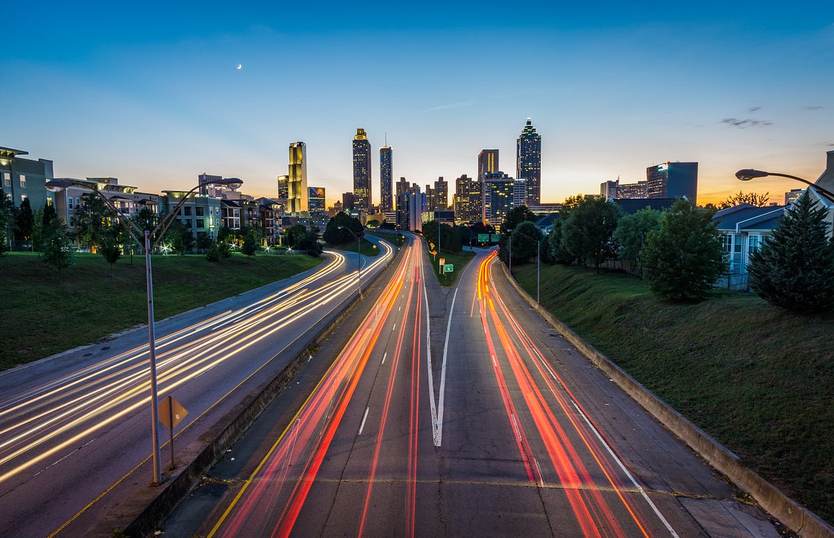 Changing Lanes: How Lyft is Migrating 100 Frontend Microservices to Next.j
